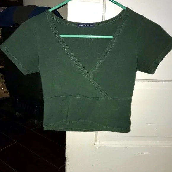 Brandy Melville Amara Top Bundle - Picture 4 of 10